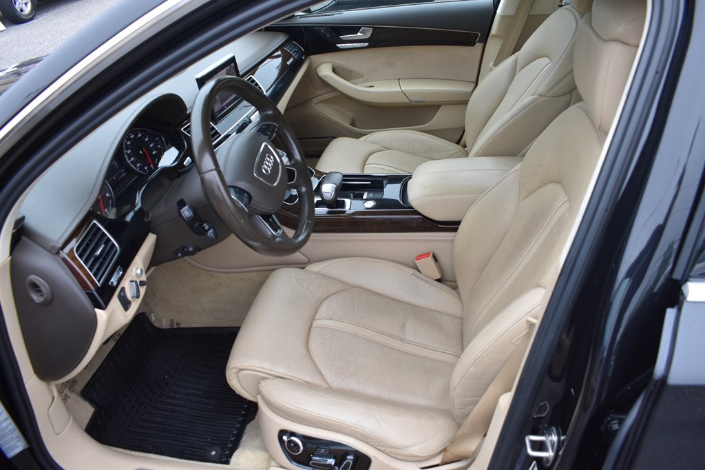 2015 Audi A8 Image 10