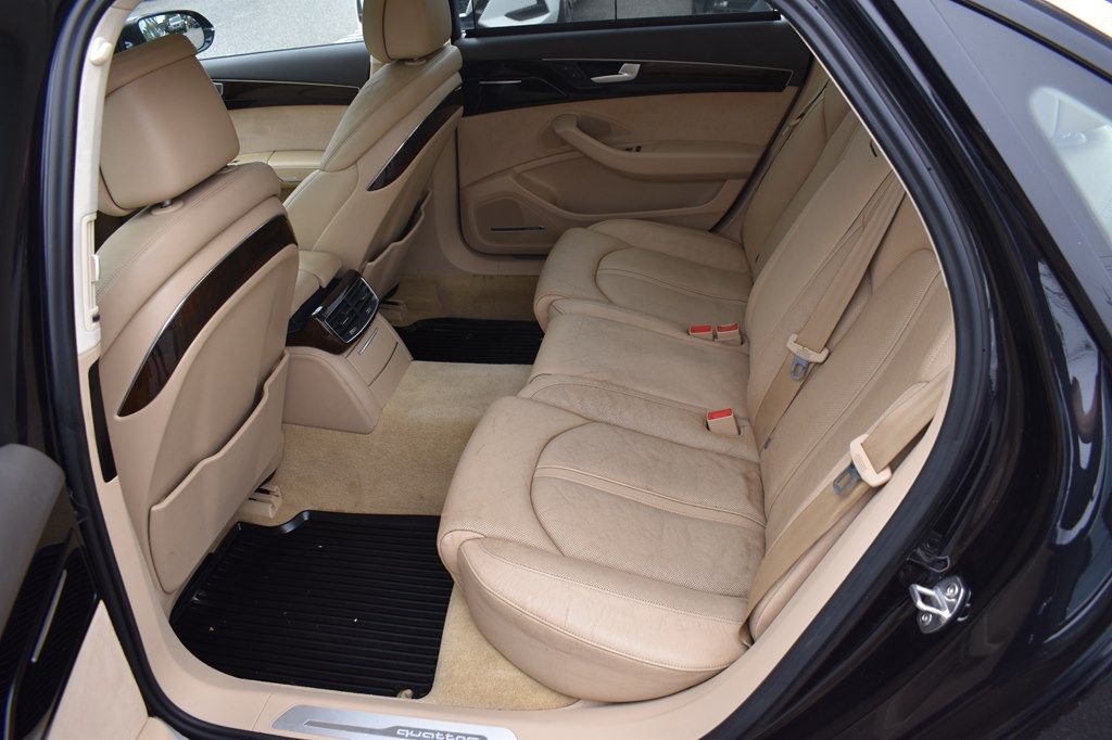 2015 Audi A8 Image 21