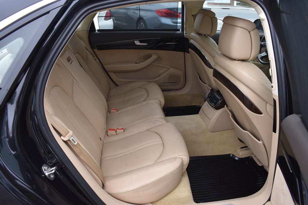 2015 Audi A8 Image 22