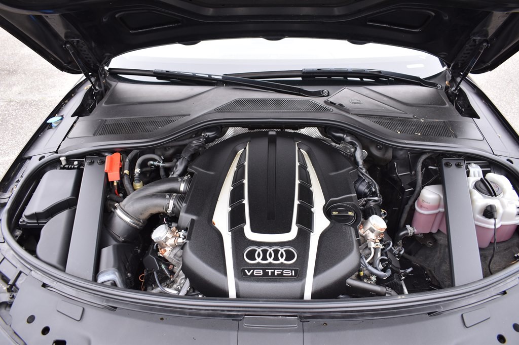 2015 Audi A8 Image 27
