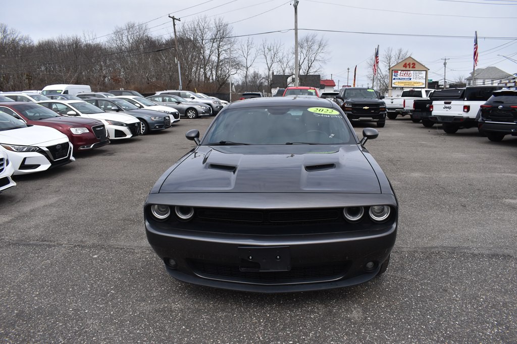 2022 Dodge Challenger Image 2