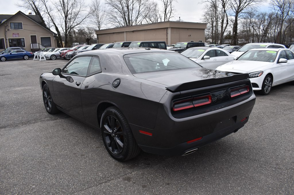 2022 Dodge Challenger Image 7