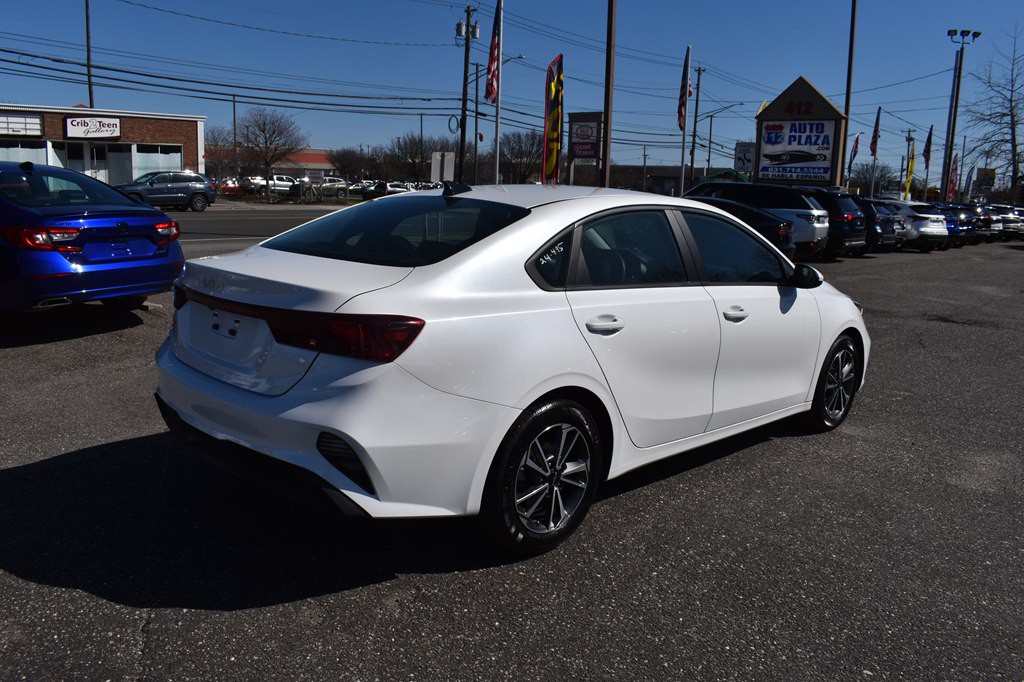 2023 Kia Forte Image 5