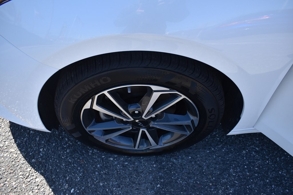 2023 Kia Forte Image 16