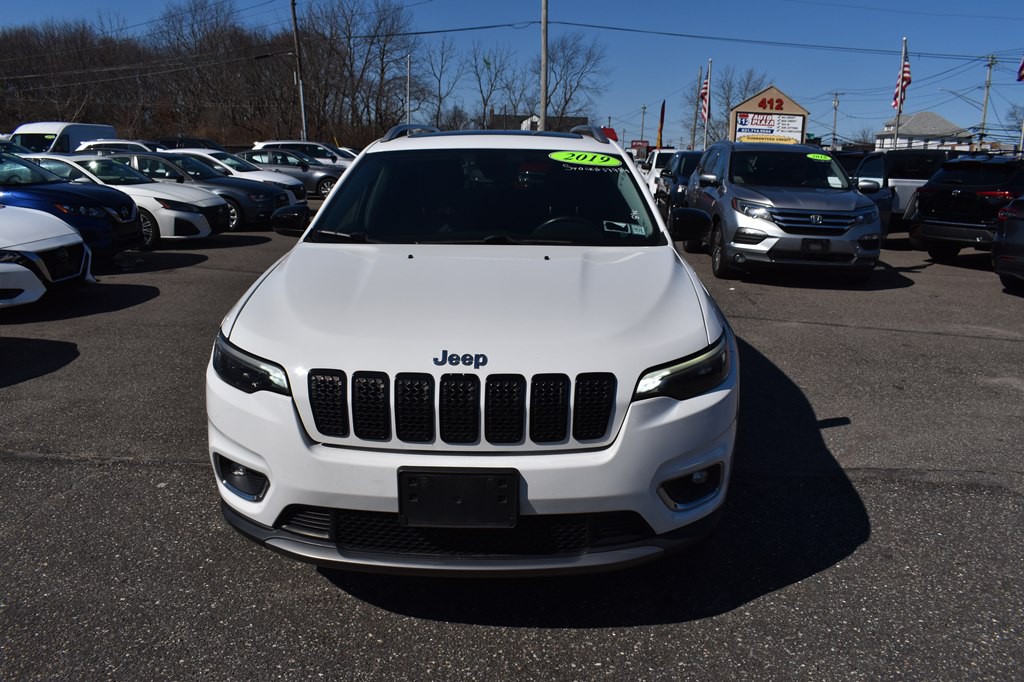 2019 Jeep Cherokee Image 2