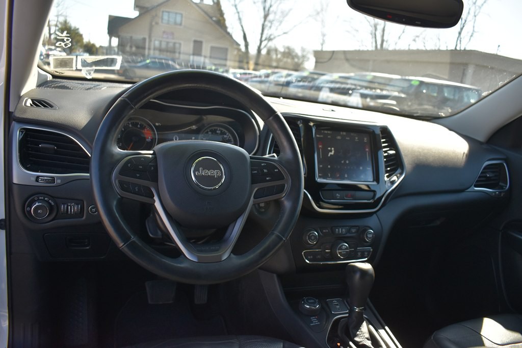2019 Jeep Cherokee Image 11