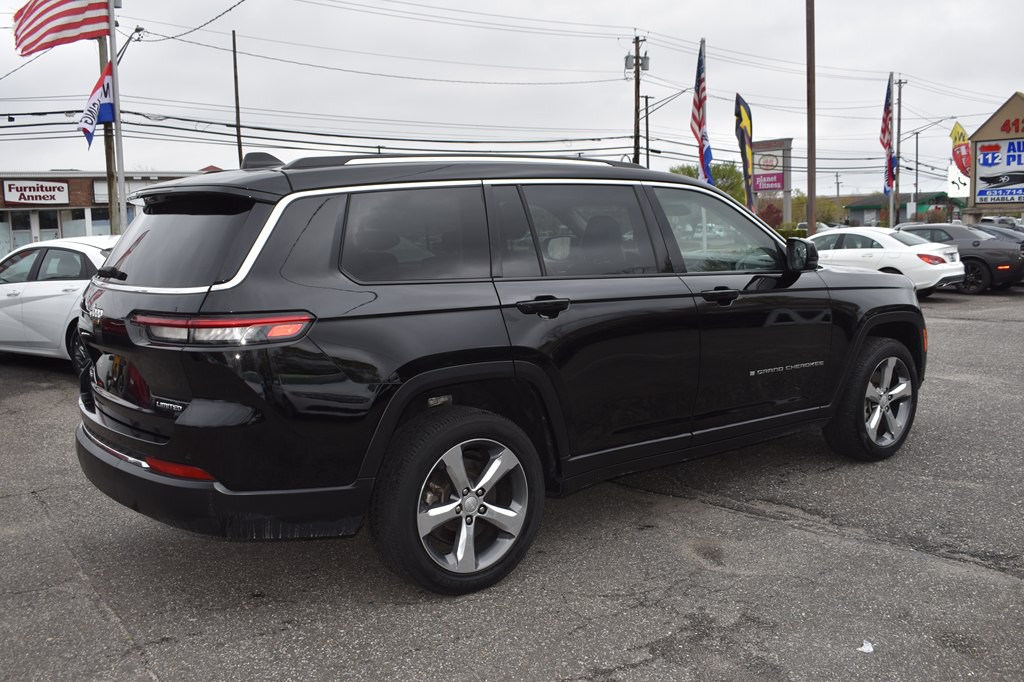 2022 Jeep Grand Cherokee Image 8
