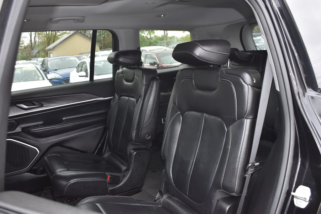 2022 Jeep Grand Cherokee Image 19