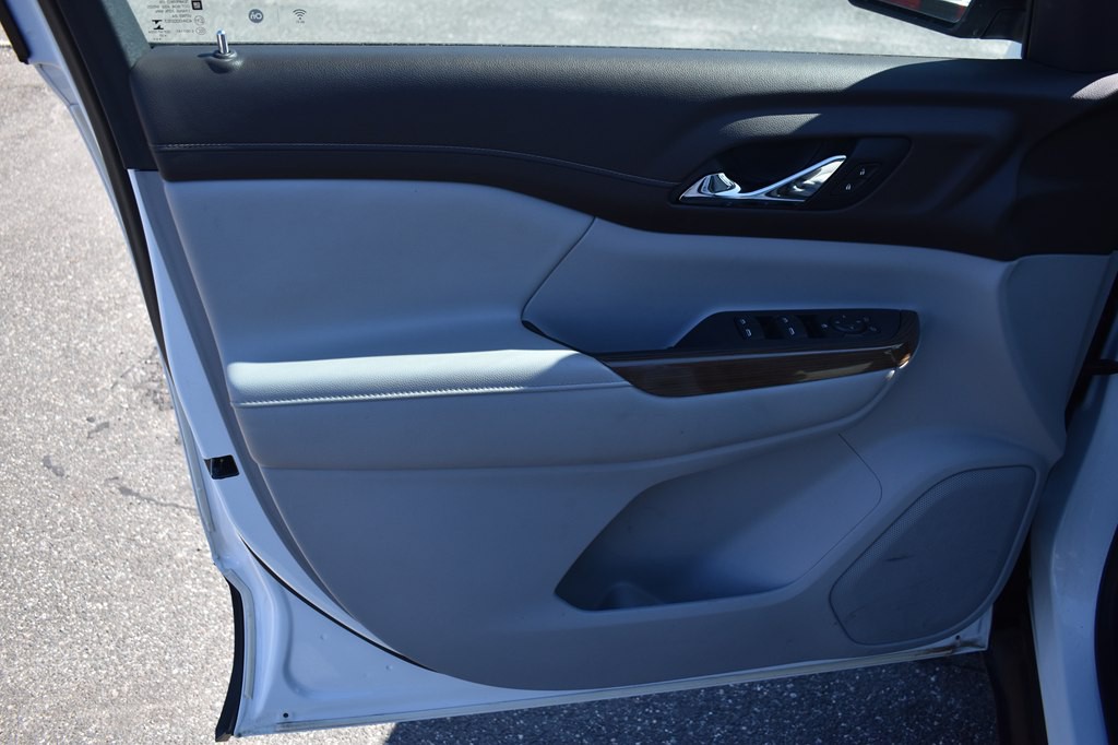 2020 GMC Acadia Image 9