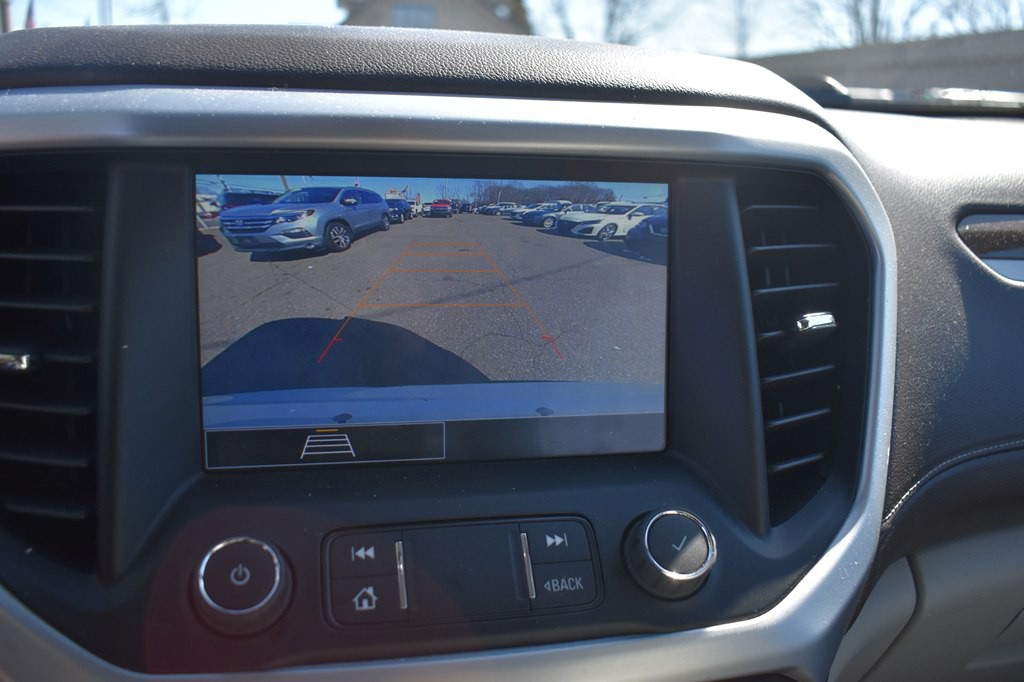 2020 GMC Acadia Image 15