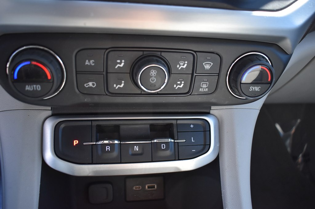 2020 GMC Acadia Image 16