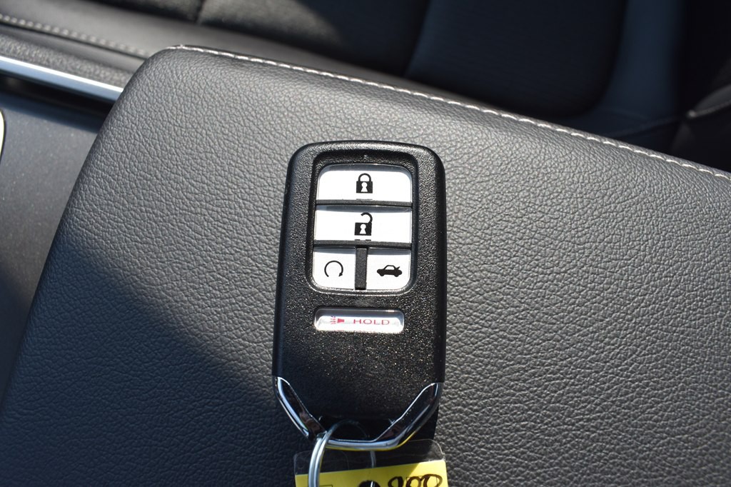 2021 Honda Accord Image 16