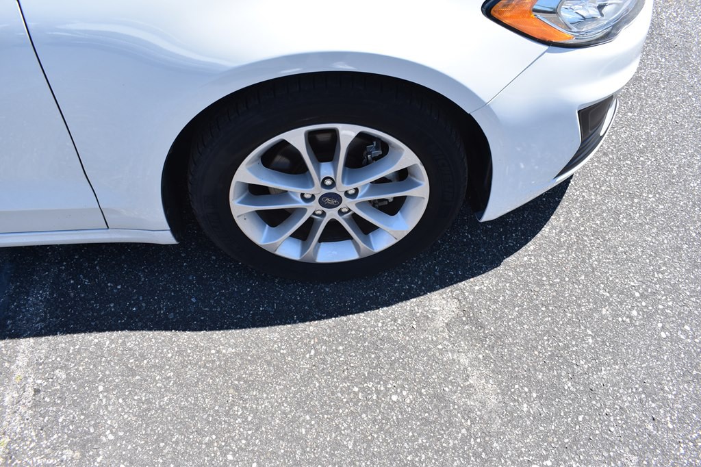 2020 Ford Fusion Image 25