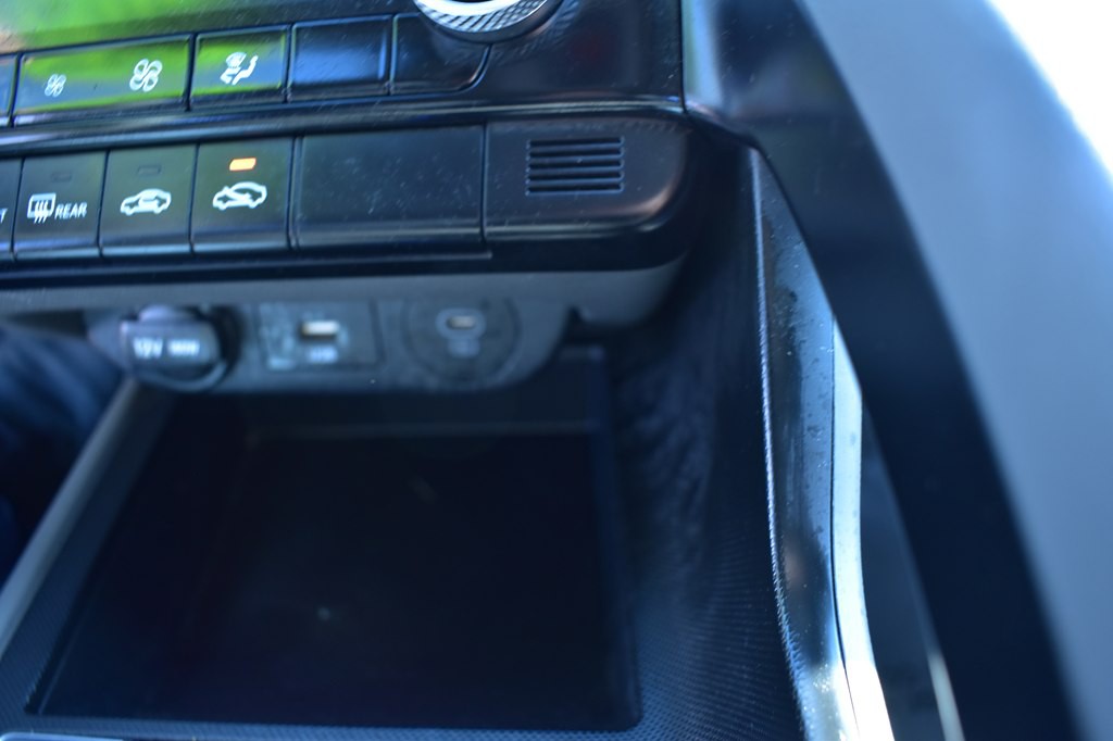 2024 Hyundai Elantra Image 16