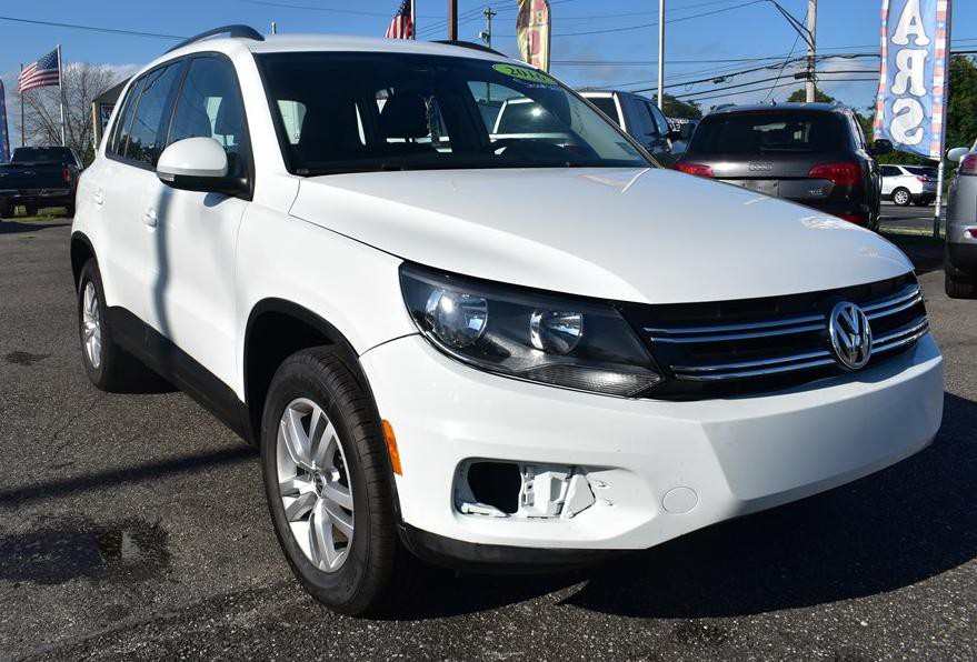 2016 Volkswagen Tiguan Image 1
