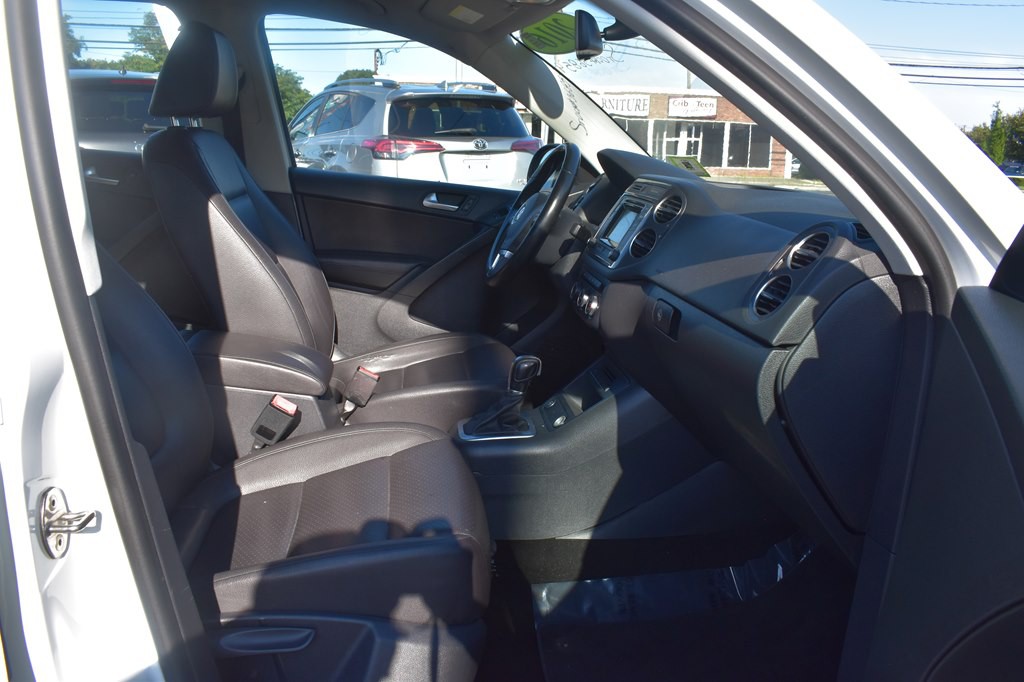 2016 Volkswagen Tiguan Image 16