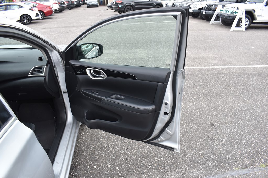 2019 Nissan Sentra Image 11