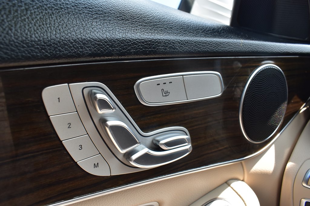 2020 Mercedes-Benz C-Class Image 21