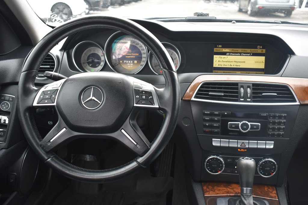 2012 Mercedes-Benz C-Class Image 9