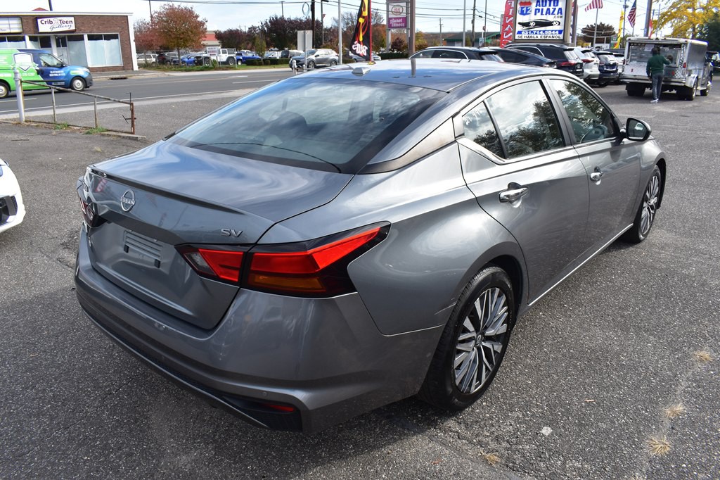 2023 Nissan Altima Image 8