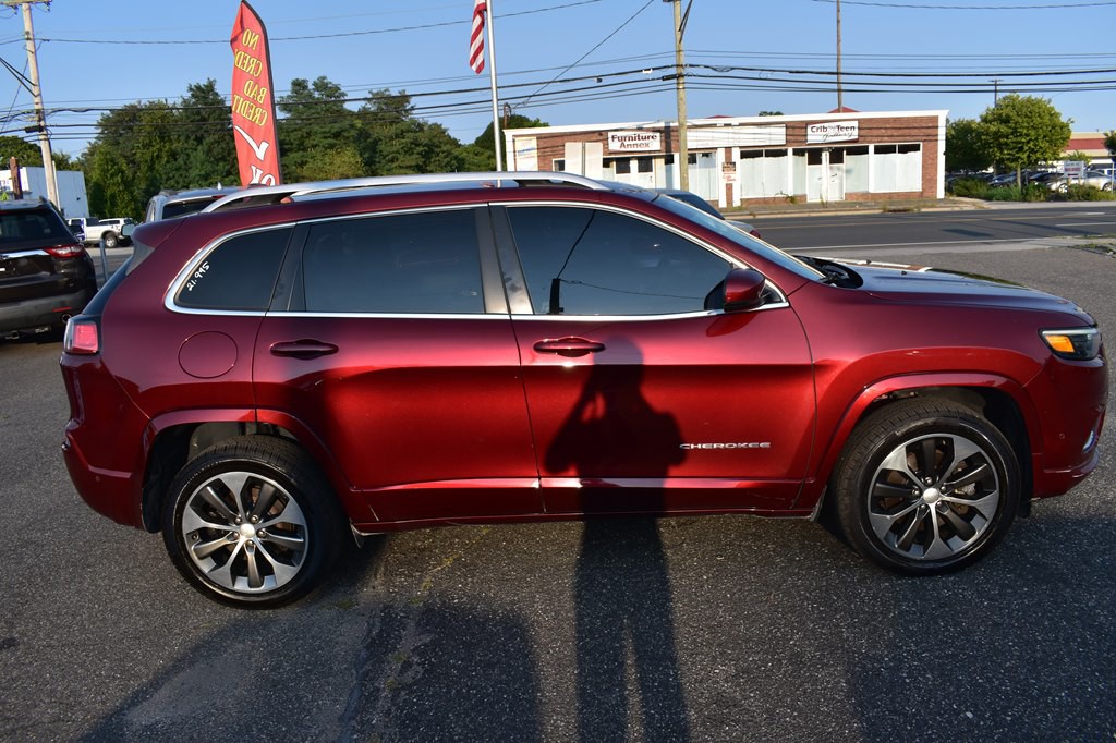 2019 Jeep Cherokee Image 8