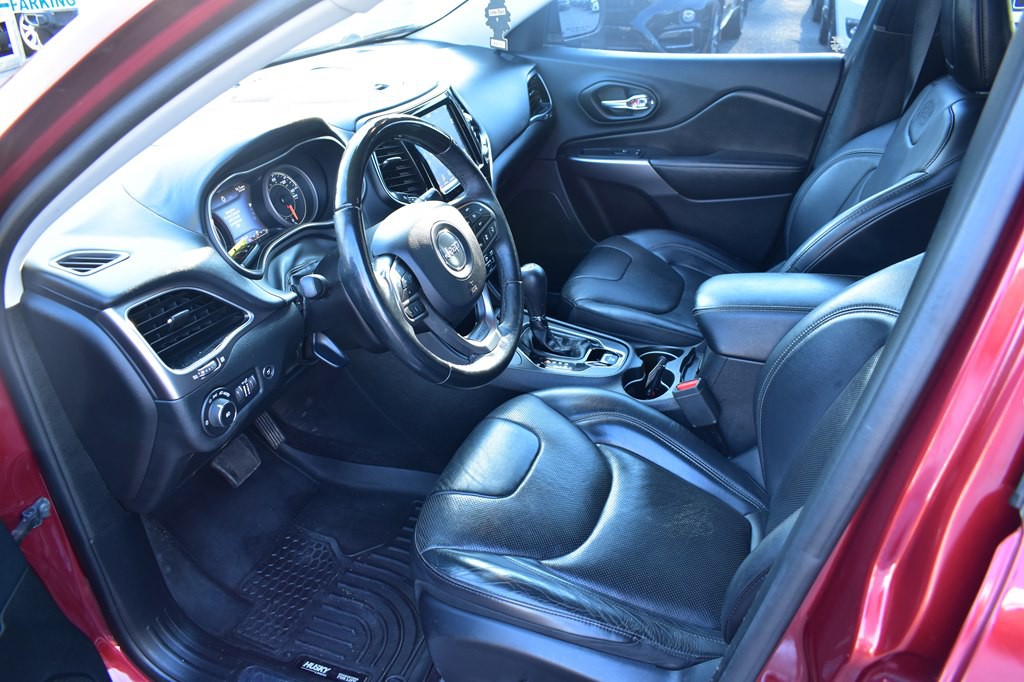 2019 Jeep Cherokee Image 9