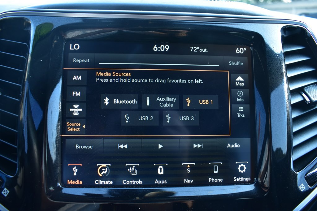 2019 Jeep Cherokee Image 15