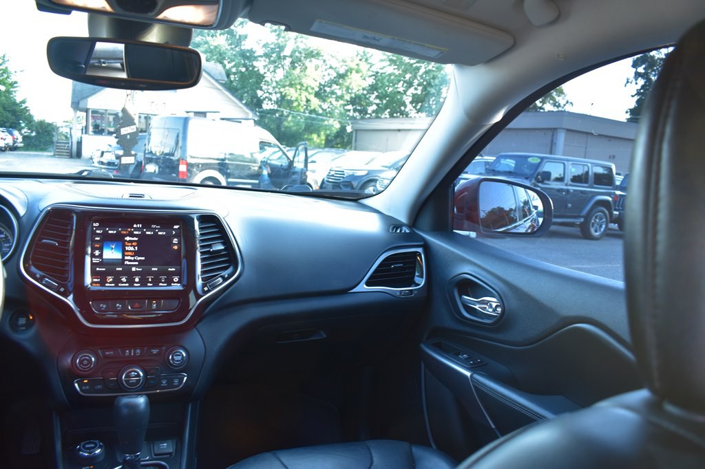 2019 Jeep Cherokee Image 27