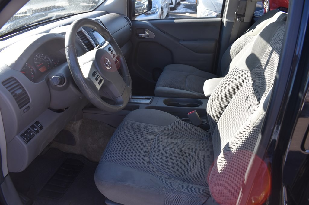 2017 Nissan Frontier Image 10