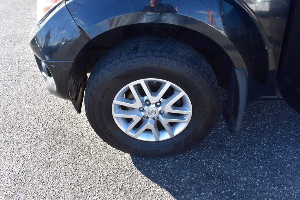 2017 Nissan Frontier Image 20