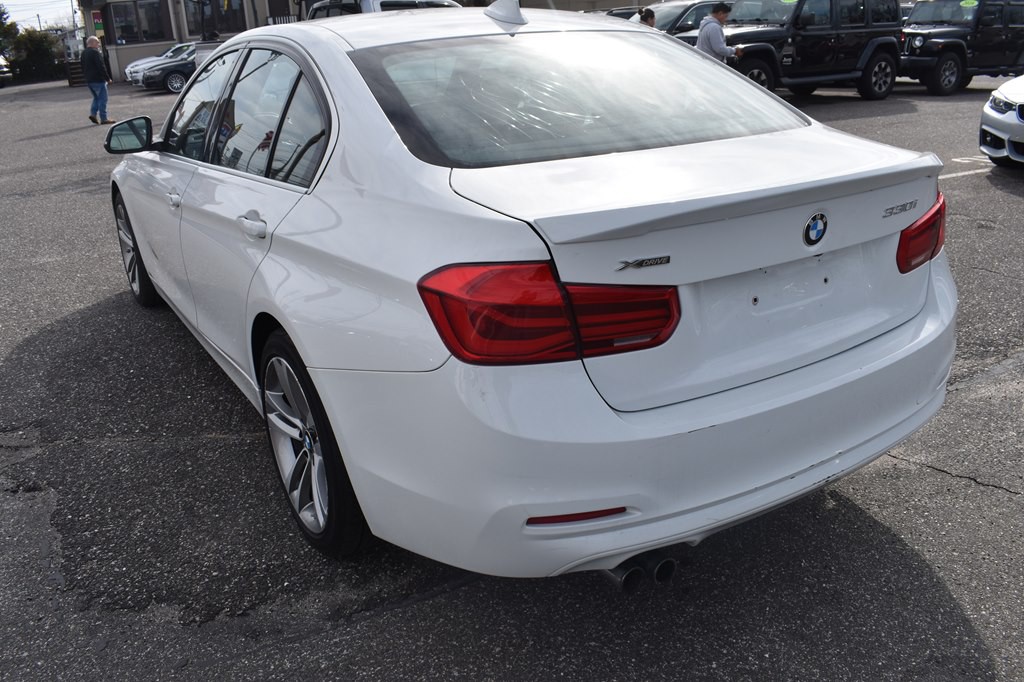 2018 BMW 3 Series Image 6