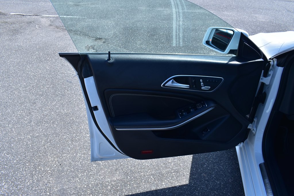 2018 Mercedes-Benz CLA-Class Image 8