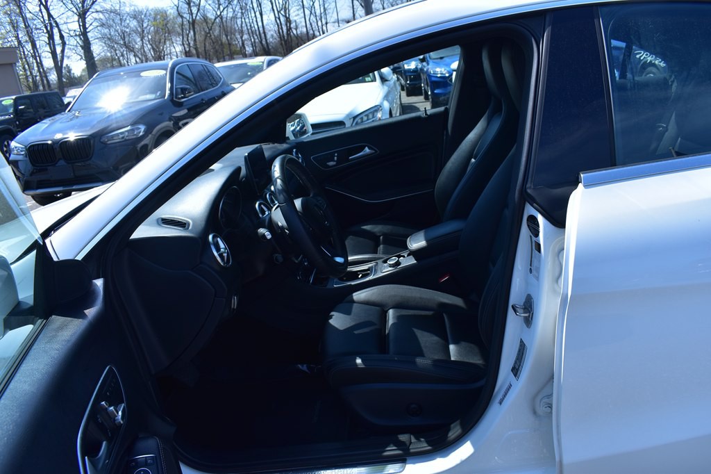 2018 Mercedes-Benz CLA-Class Image 9
