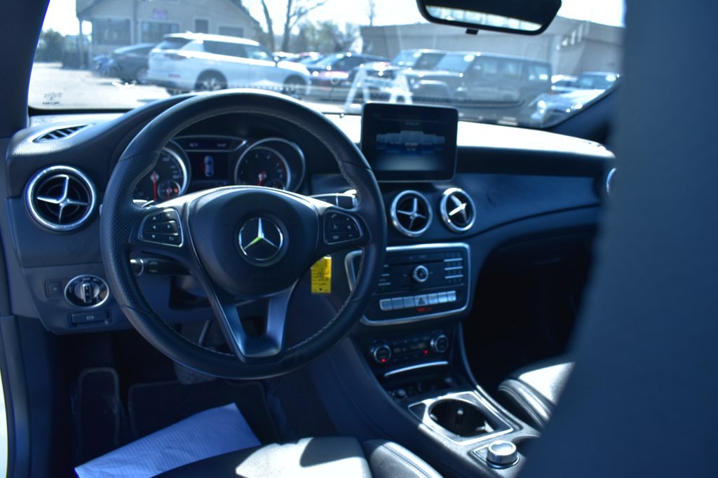 2018 Mercedes-Benz CLA-Class Image 11