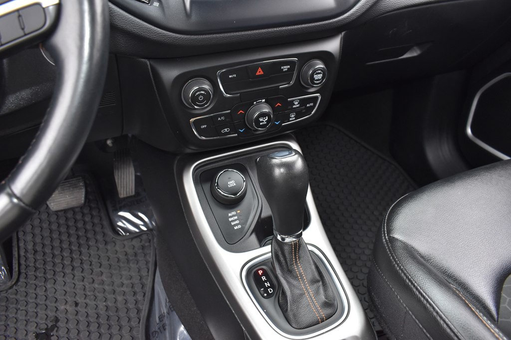 2021 Jeep Compass Image 28
