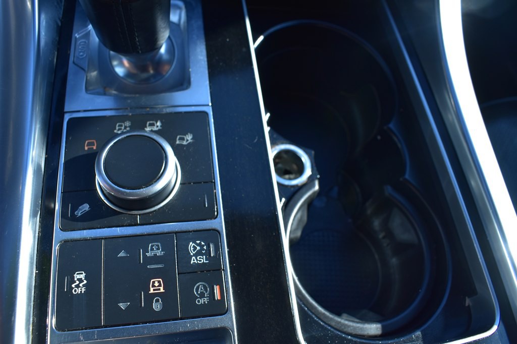 2016 Land Rover Range Rover Sport Image 17