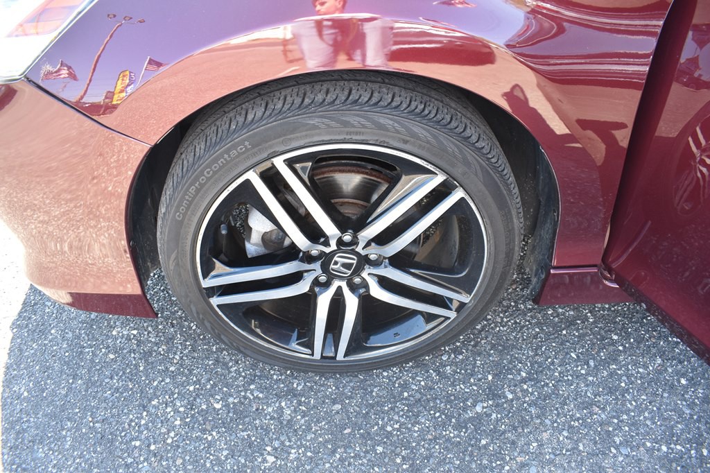 2017 Honda Accord Image 28