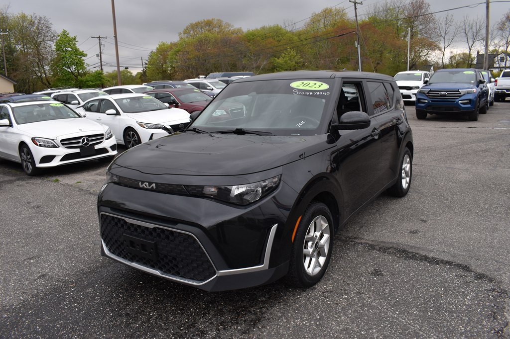 2023 Kia Soul Image 1