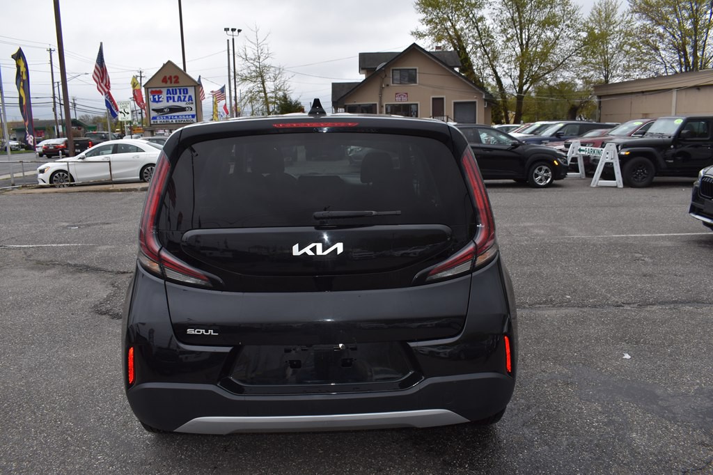 2023 Kia Soul Image 6