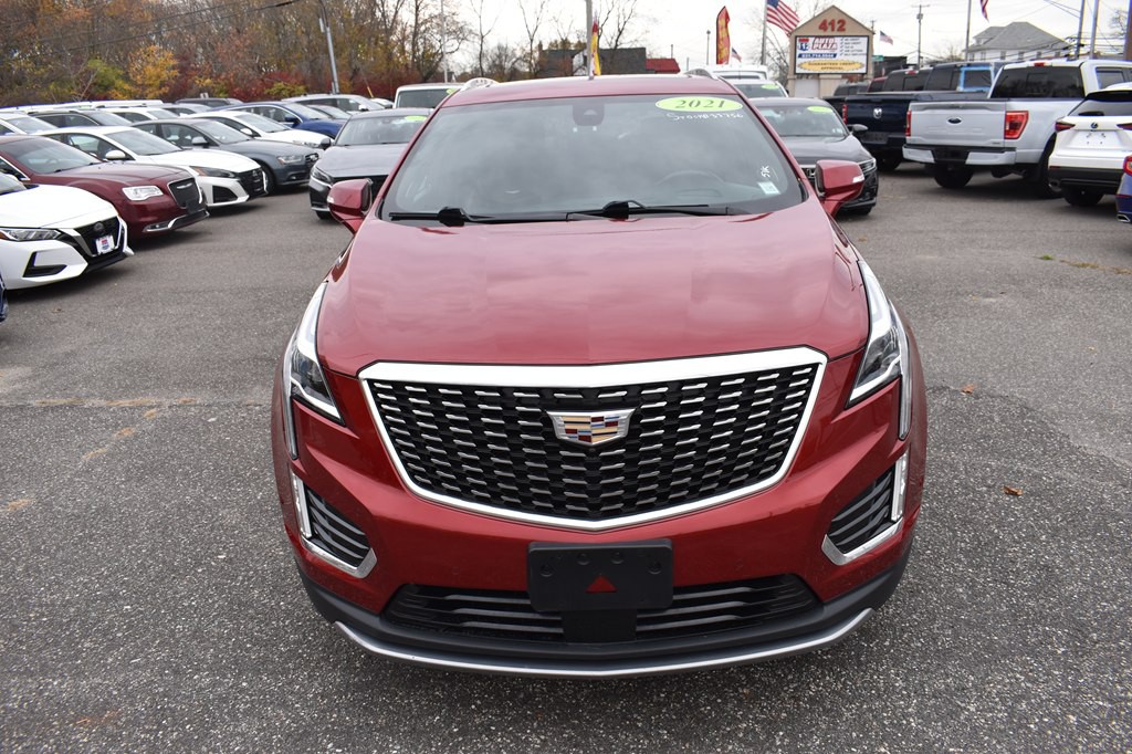 2021 Cadillac XT5 Image 2