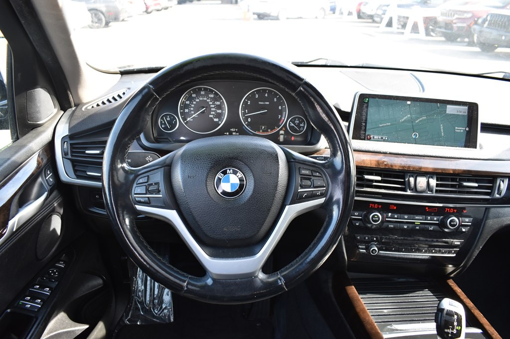 2015 BMW X5 Image 24