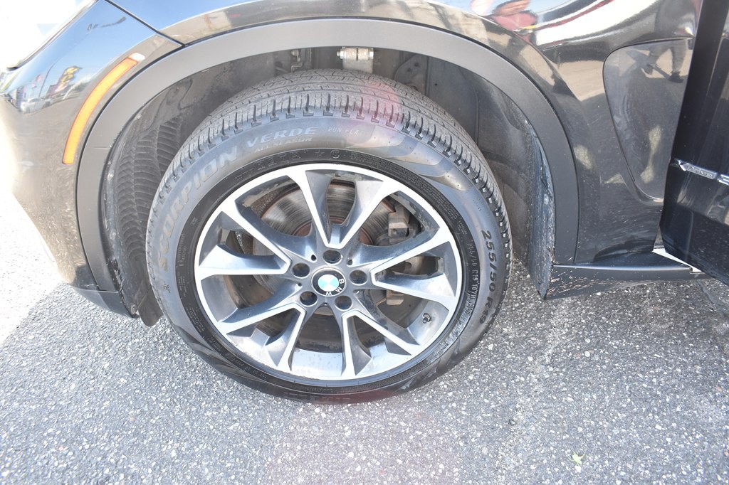 2015 BMW X5 Image 28