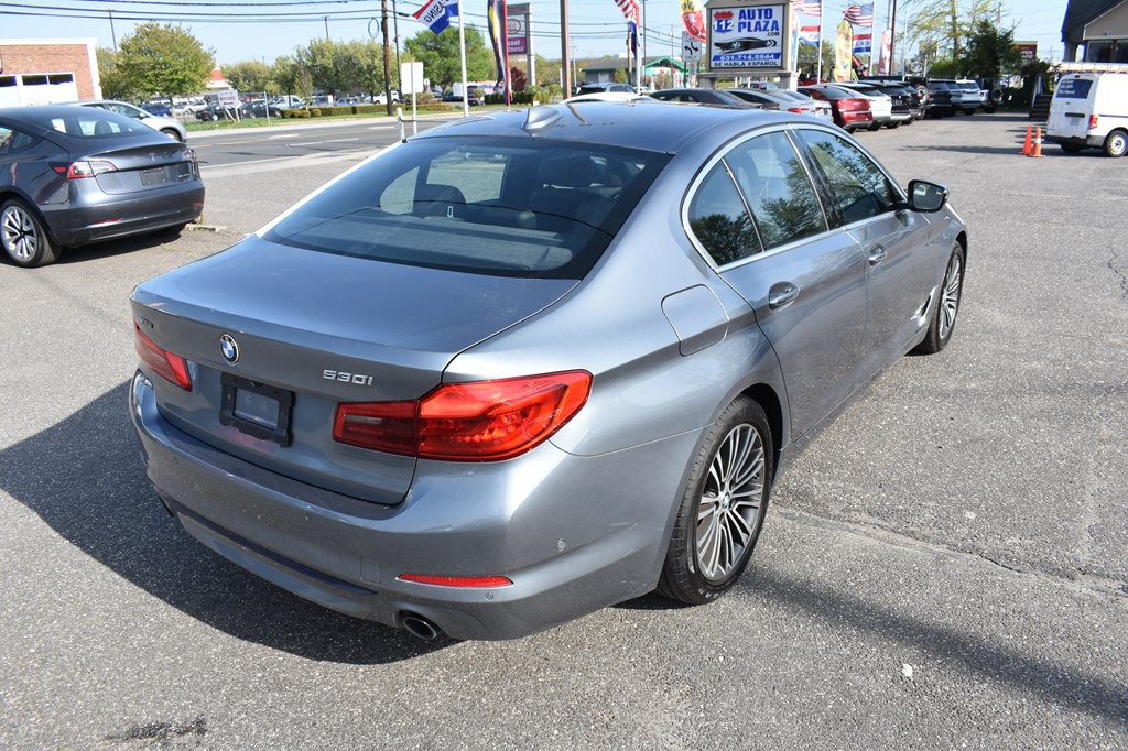 2018 BMW 5 Series Image 8