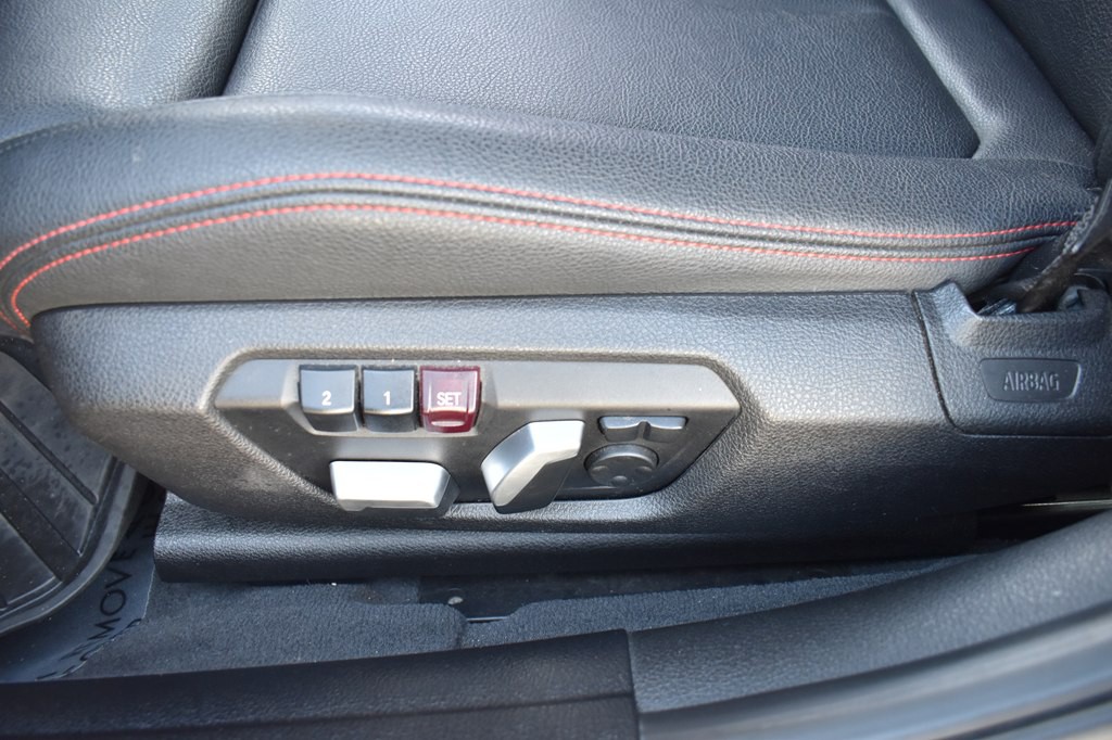 2018 BMW 3 Series Image 11