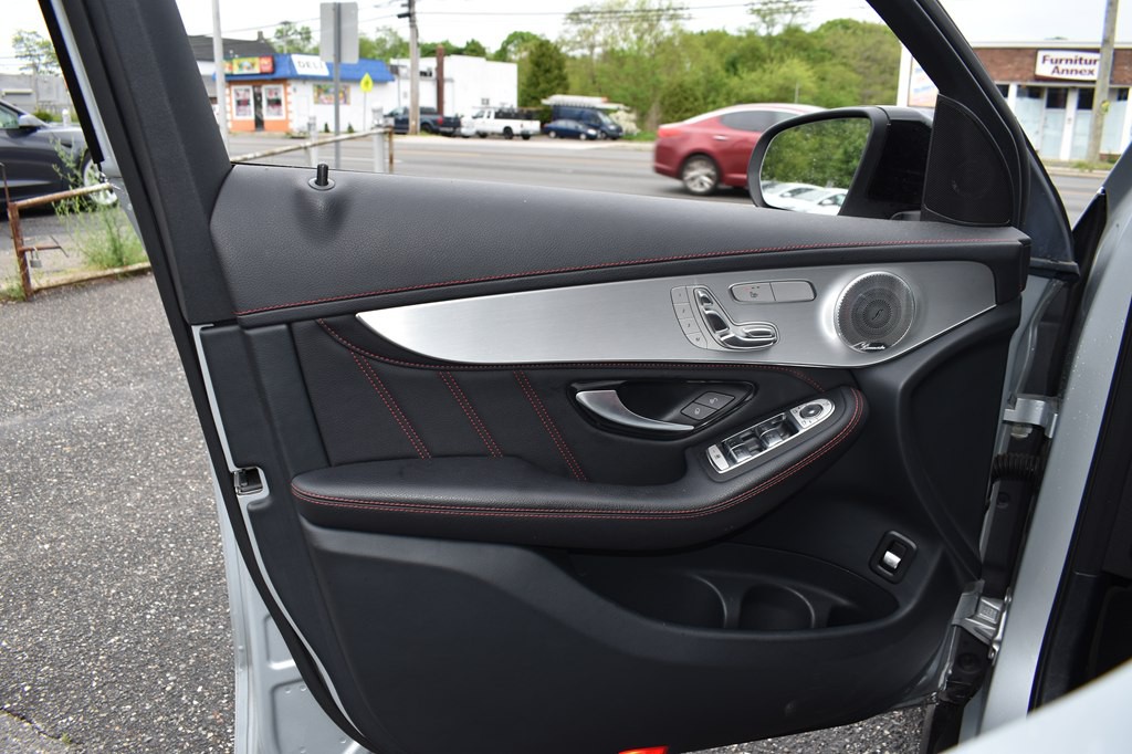 2020 Mercedes-Benz GLC-Class Image 27