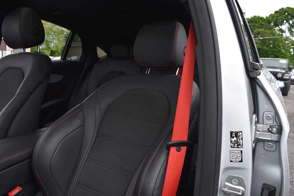 2020 Mercedes-Benz GLC-Class Image 34