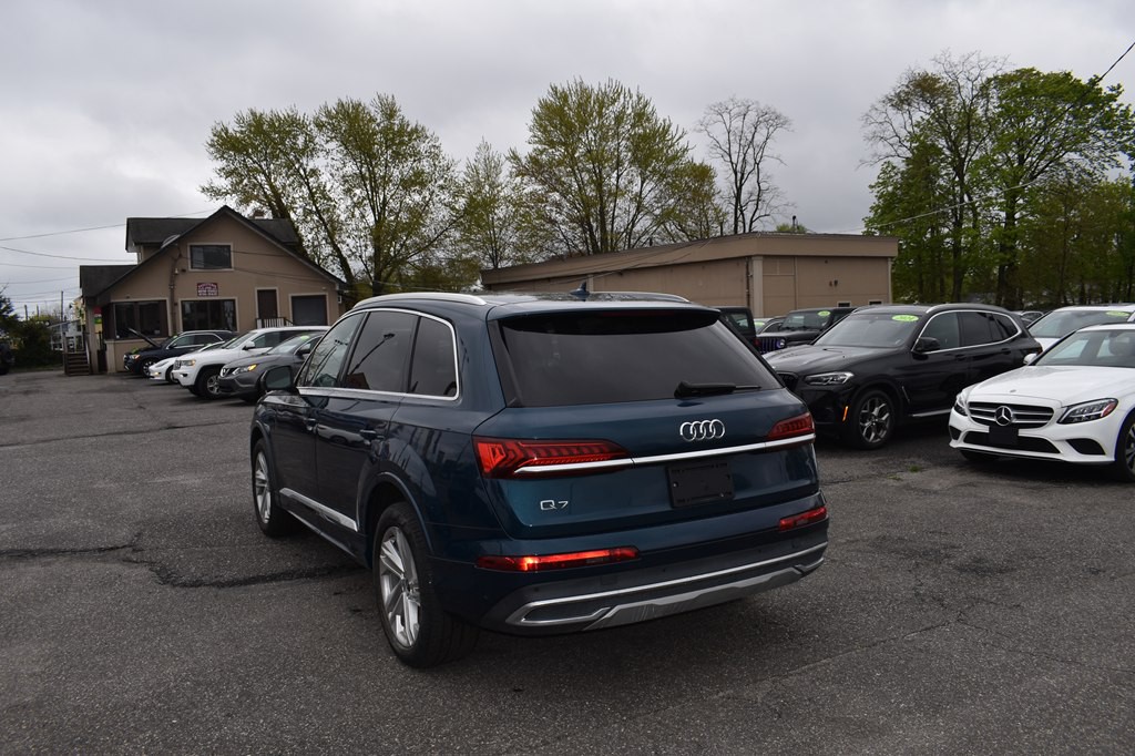 2021 Audi Q7 Image 5
