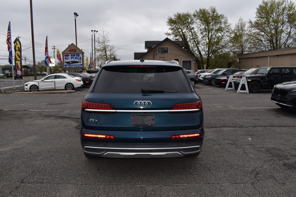 2021 Audi Q7 Image 6