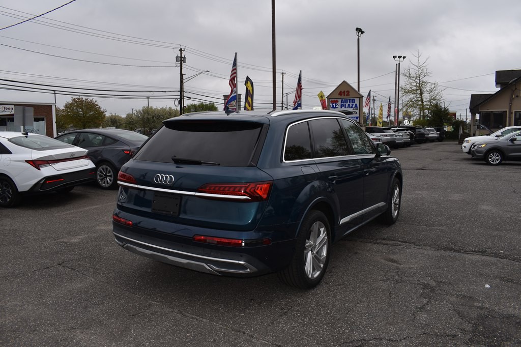 2021 Audi Q7 Image 7