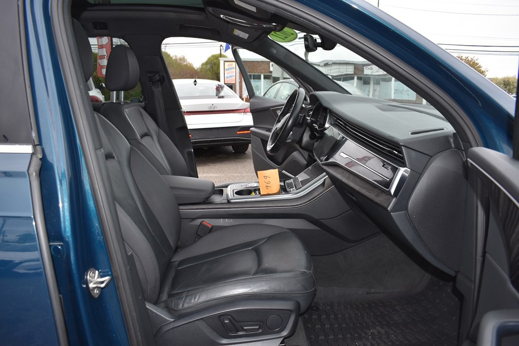 2021 Audi Q7 Image 23